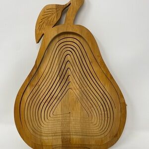 Collapsible Pear Shaped Spiral Cut Bamboo Fruit Basket Charcuterie Board Trivet